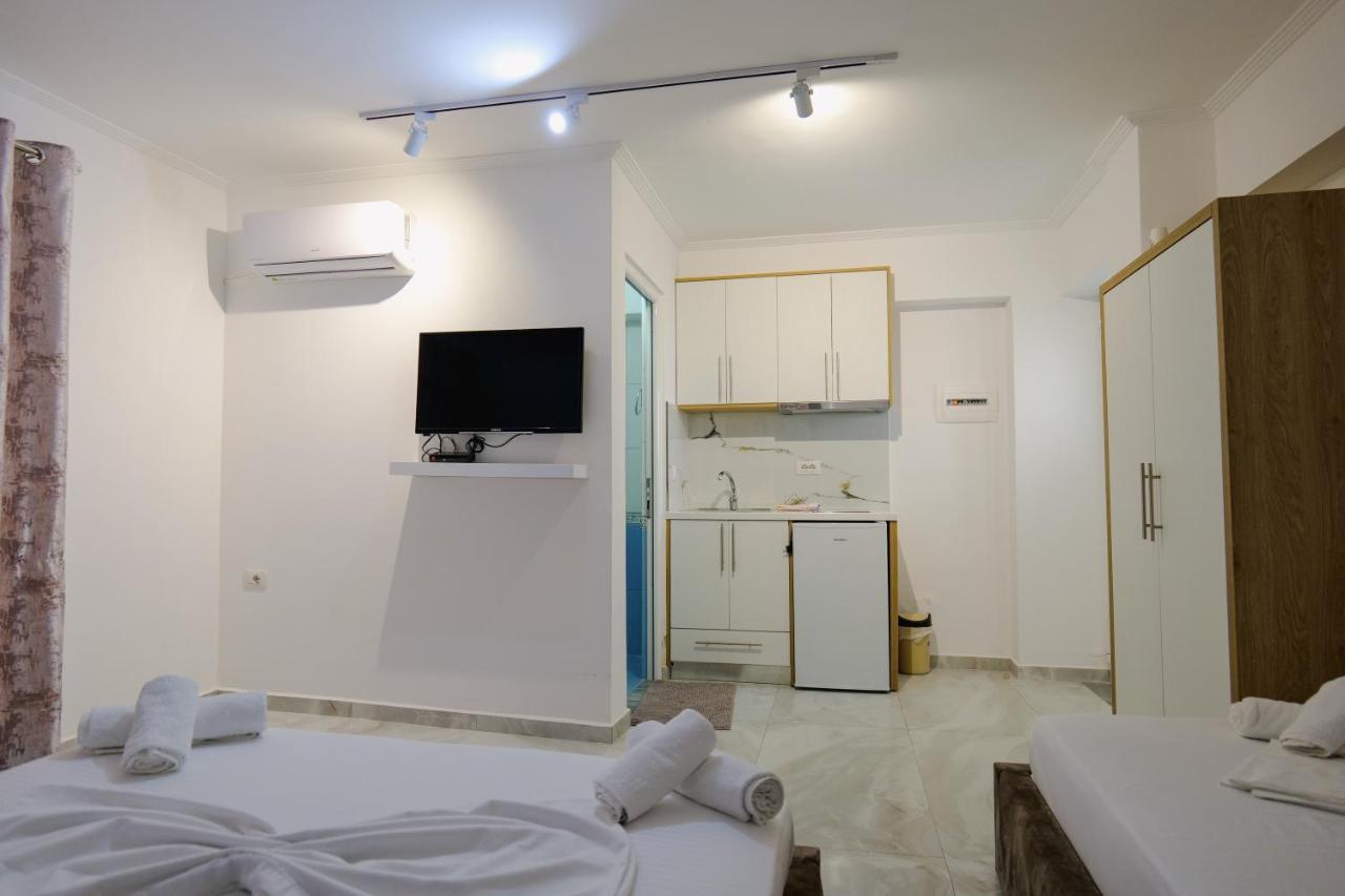 Osmani Rooms Saranda Extérieur photo