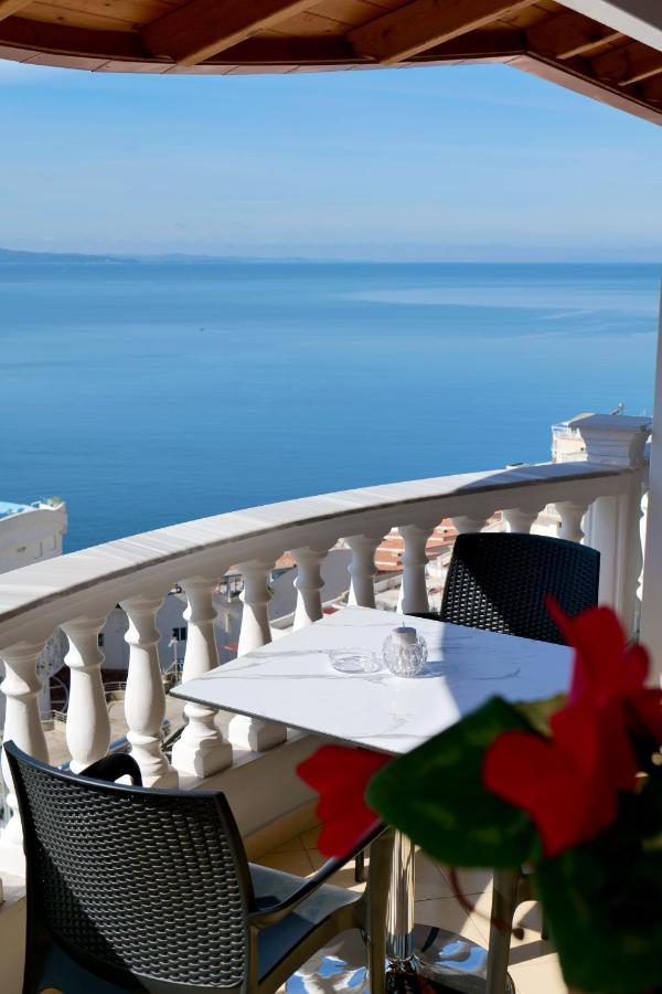 Osmani Rooms Saranda Extérieur photo