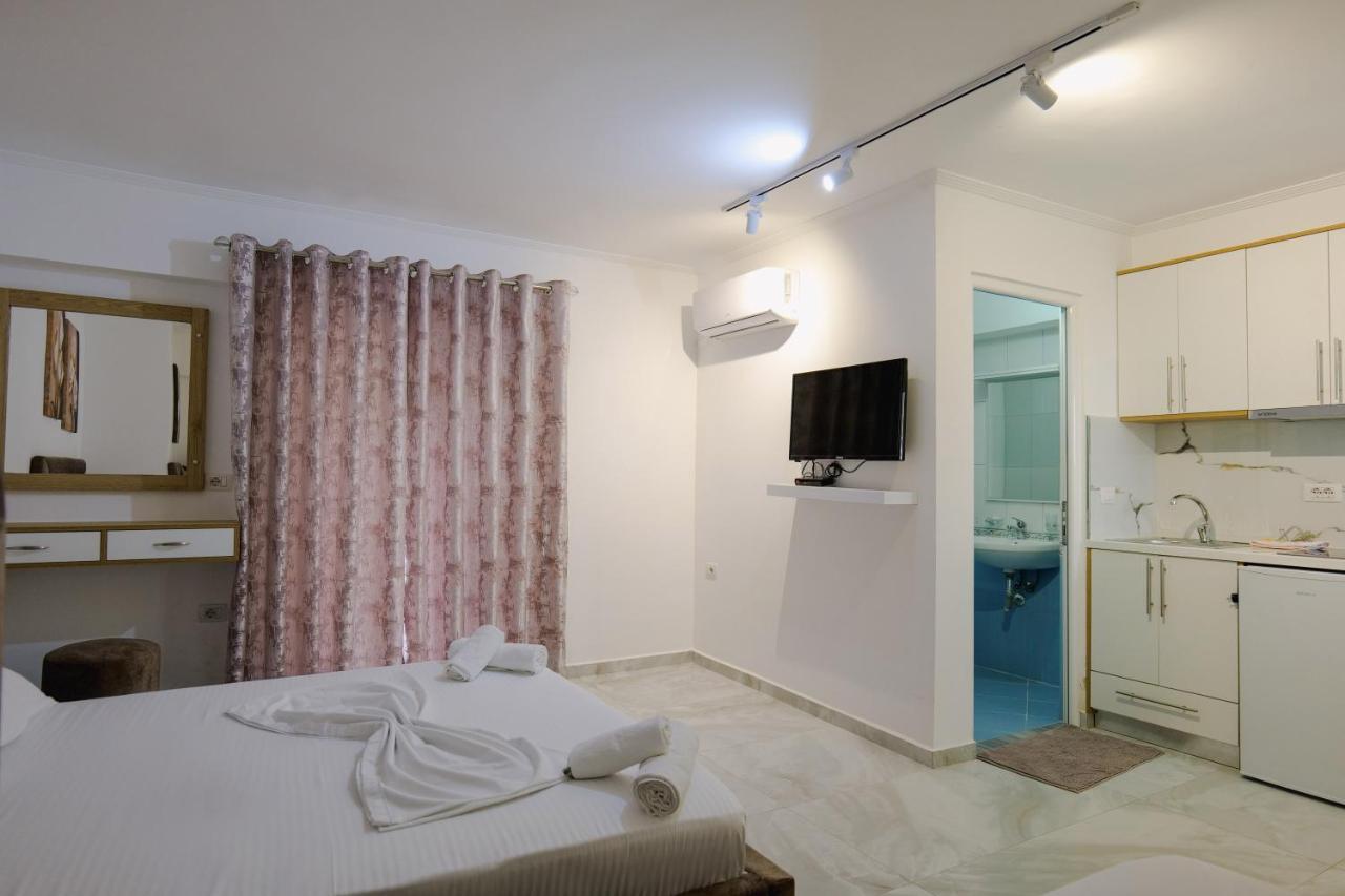 Osmani Rooms Saranda Extérieur photo